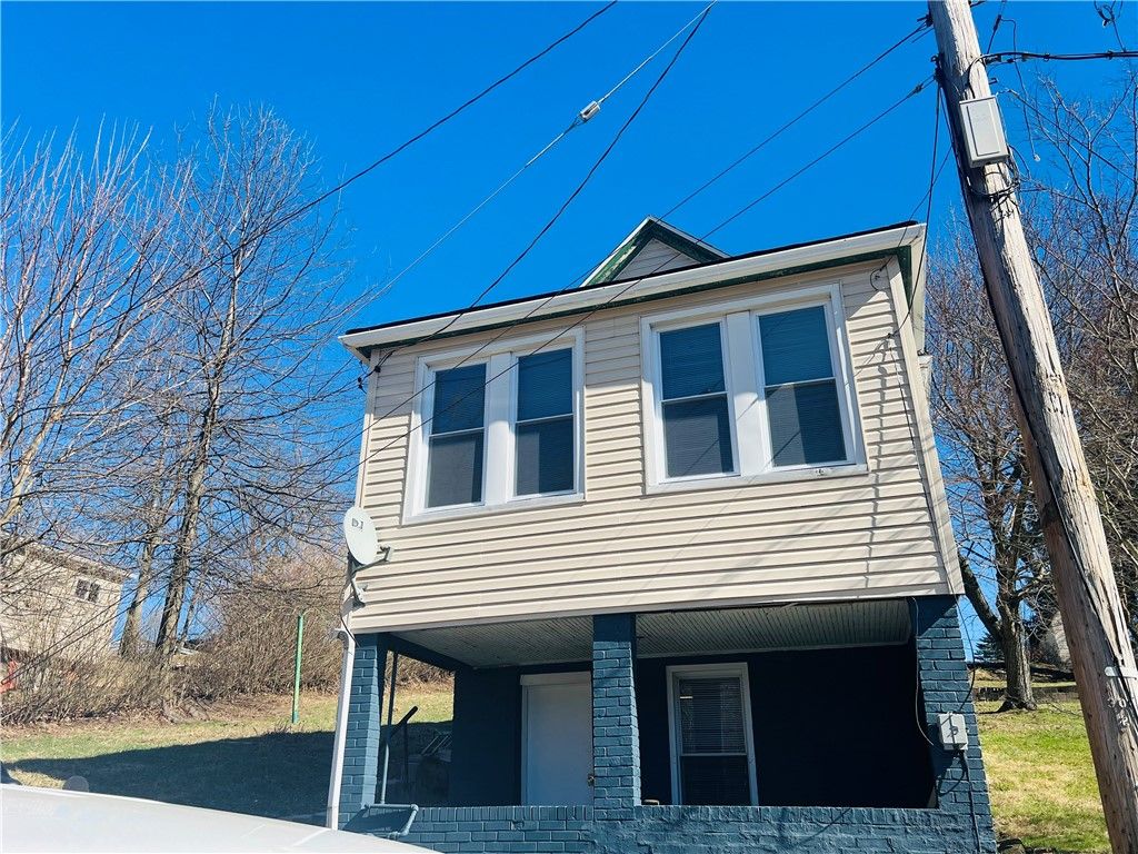 262 Adams St., Braddock Hills, PA 15221