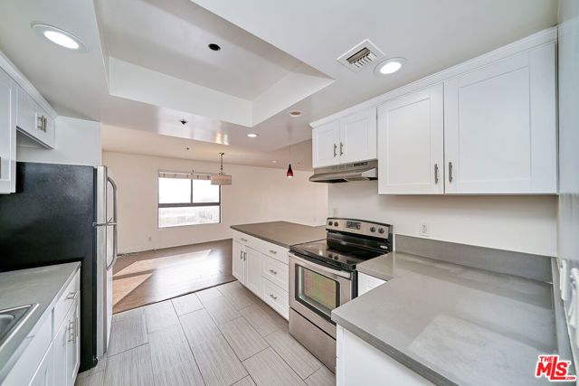 727 S Ardmore Avenue 801, Los Angeles, CA 90005