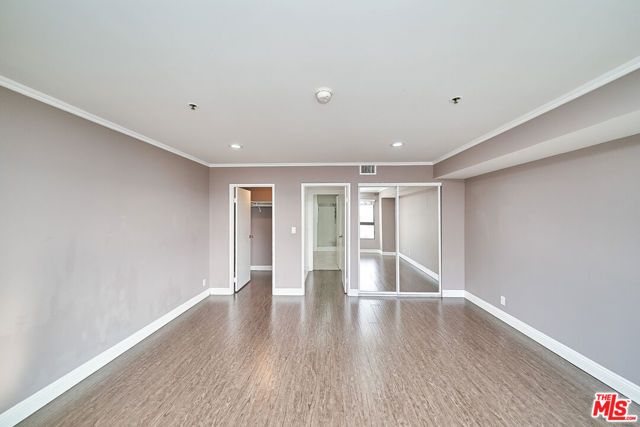 727 S Ardmore Avenue 801, Los Angeles, CA 90005