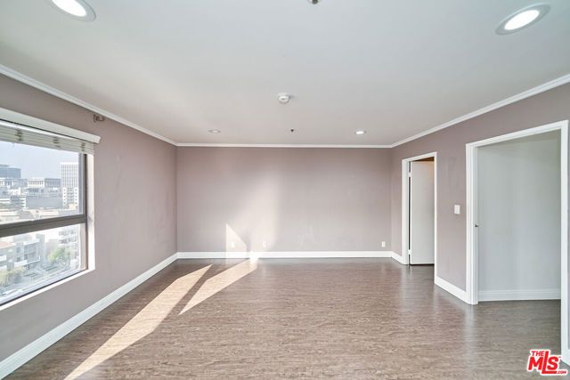 727 S Ardmore Avenue 801, Los Angeles, CA 90005