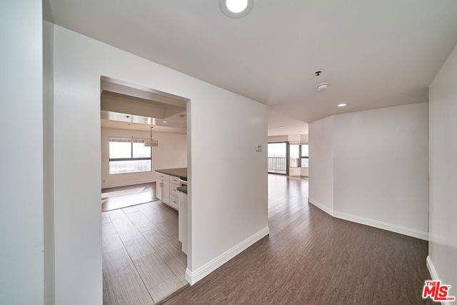 727 S Ardmore Avenue 801, Los Angeles, CA 90005