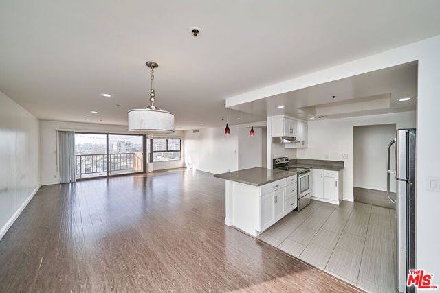 727 S Ardmore Avenue 801, Los Angeles, CA 90005