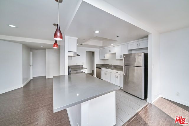 727 S Ardmore Avenue 801, Los Angeles, CA 90005