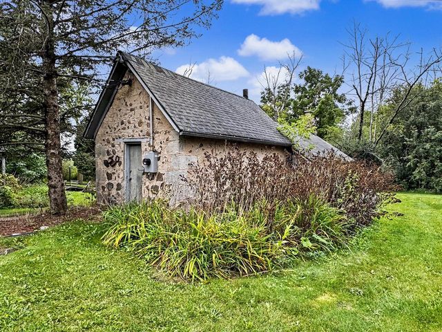 1867 Port Washington ROAD, Grafton, WI 53024