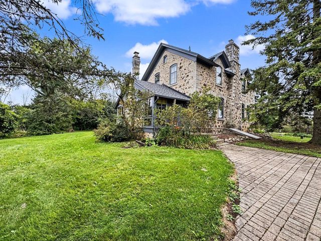 1867 Port Washington ROAD, Grafton, WI 53024