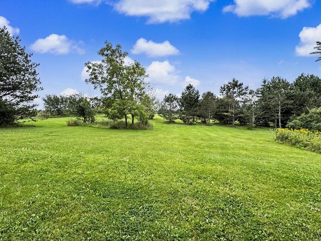 1867 Port Washington ROAD, Grafton, WI 53024