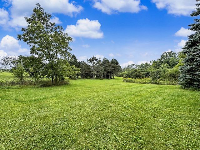 1867 Port Washington ROAD, Grafton, WI 53024