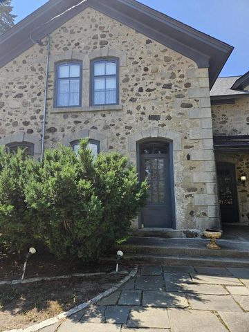 1867 Port Washington ROAD, Grafton, WI 53024