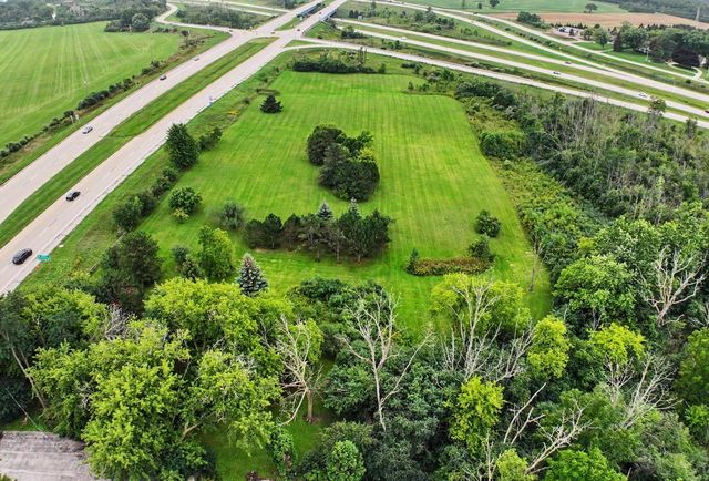 1867 Port Washington ROAD, Grafton, WI 53024