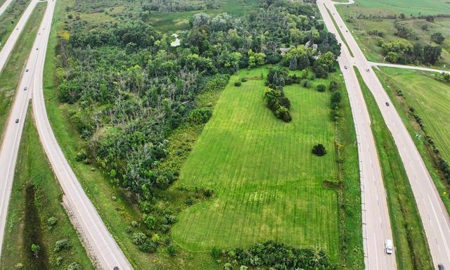 1867 Port Washington ROAD, Grafton, WI 53024