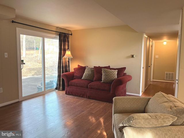 7018 REDMILES RD, Laurel, MD 20707