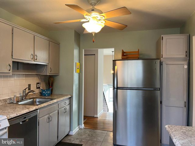 7018 REDMILES RD, Laurel, MD 20707