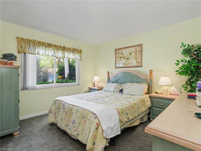 3816 Snowflake LN 1303, Naples, FL 34112