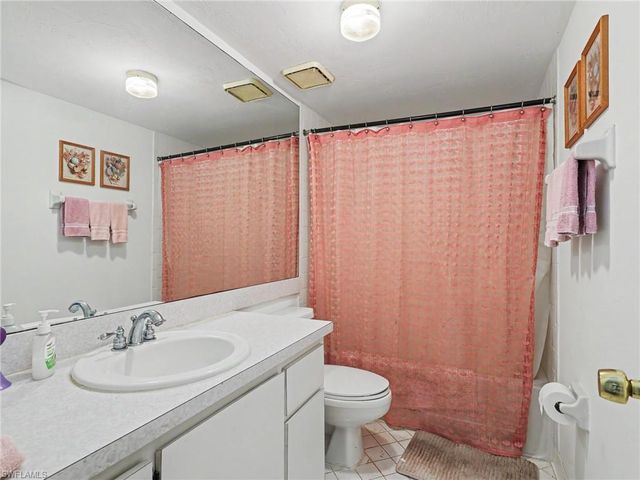 3816 Snowflake LN 1303, Naples, FL 34112