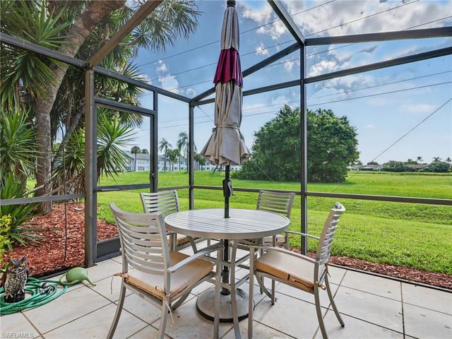 3816 Snowflake LN 1303, Naples, FL 34112