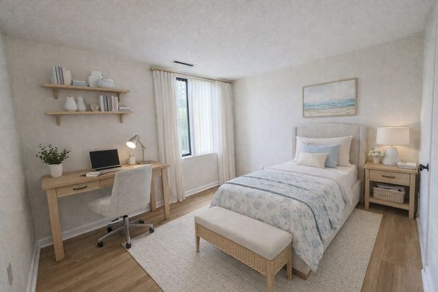 1004 Paradise Rd 1H, Swampscott, MA 01907