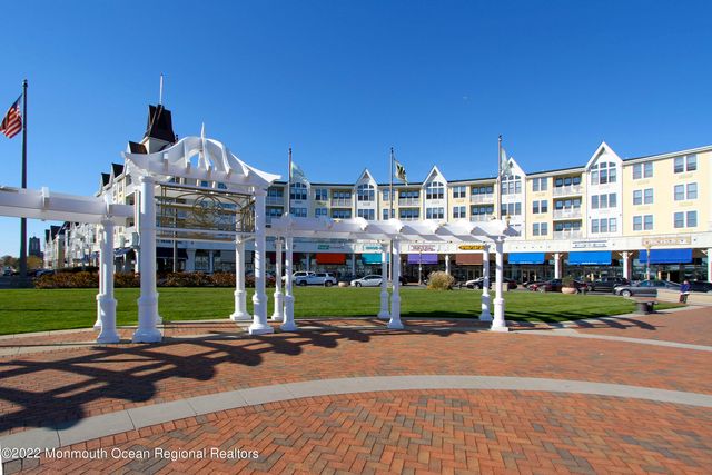 55 Ocean Avenue 2A, Monmouth Beach, NJ 07750