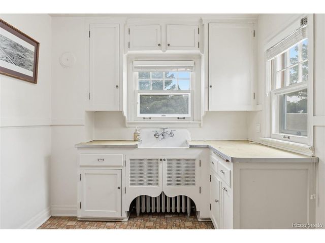 2002 W Ridge Rd, Littleton, CO 80120