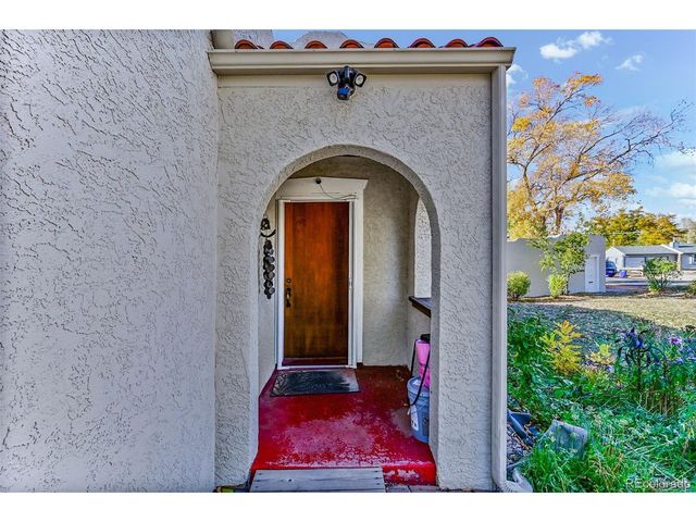 2002 W Ridge Rd, Littleton, CO 80120