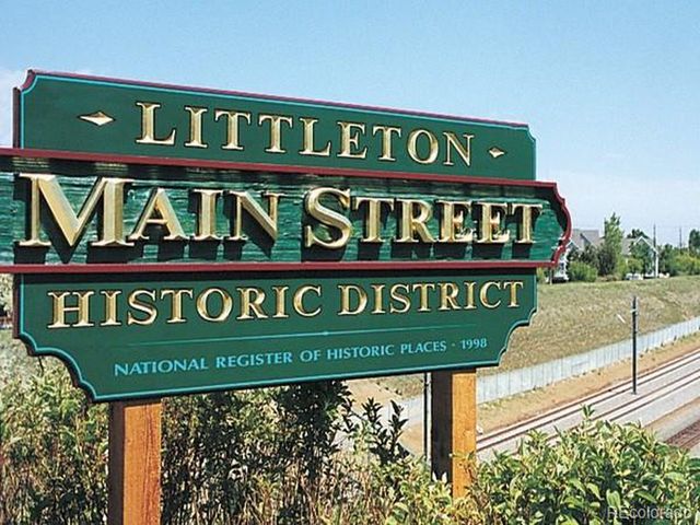 2002 W Ridge Rd, Littleton, CO 80120