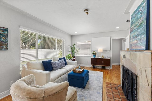 1030 32ND AVENUE N, St Petersburg, FL 33704