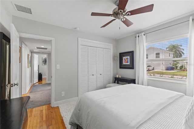 1030 32ND AVENUE N, St Petersburg, FL 33704