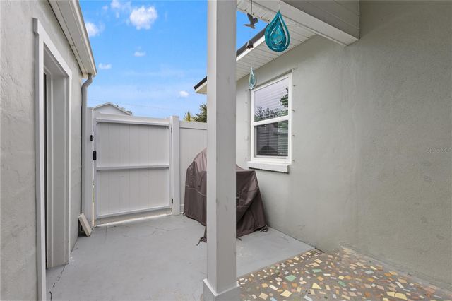 1030 32ND AVENUE N, St Petersburg, FL 33704