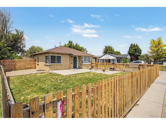 3025 Richard Allen Ct, Denver, CO 80205