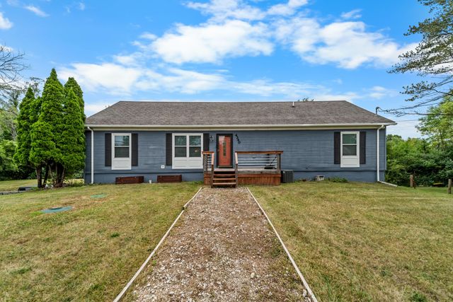 4240 E Commerce Road, Commerce Twp, MI 48382