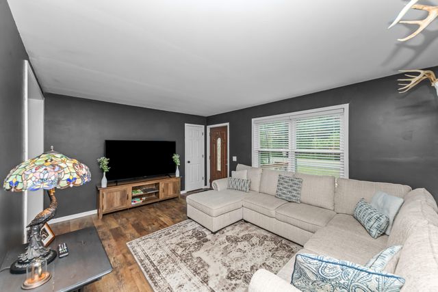 4240 E Commerce Road, Commerce Twp, MI 48382