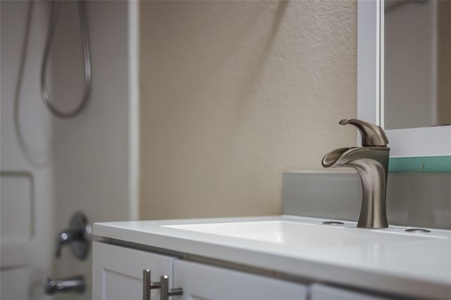9005 Elfen CV, Austin, TX 78724