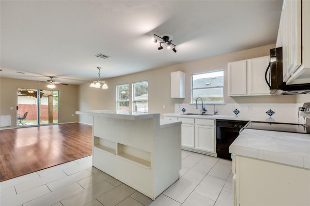9005 Elfen CV, Austin, TX 78724