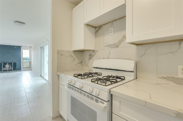 3431 North Hills DR 321, Austin, TX 78731