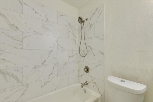 3431 North Hills DR 321, Austin, TX 78731