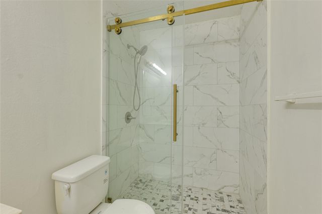 3431 North Hills DR 321, Austin, TX 78731