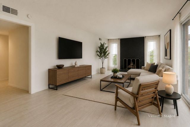 3431 North Hills DR 321, Austin, TX 78731