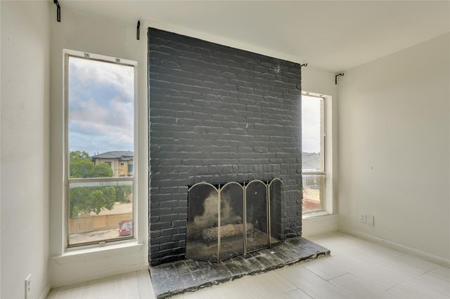 3431 North Hills DR 321, Austin, TX 78731