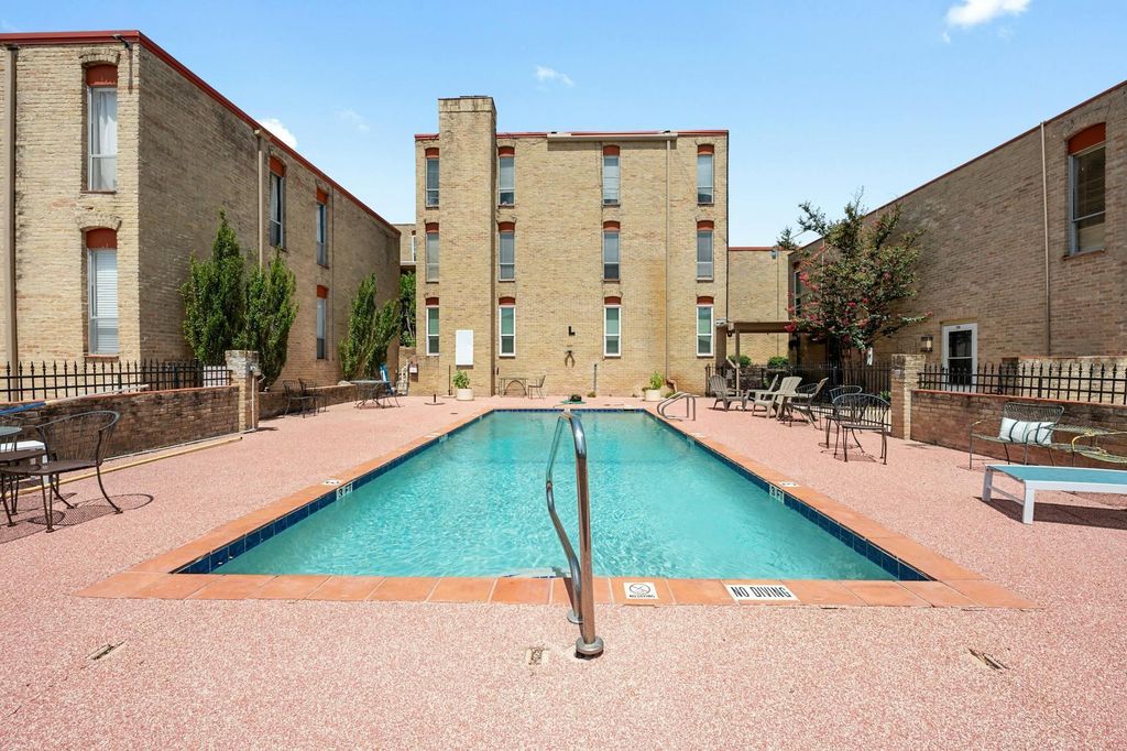 3431 North Hills DR 321, Austin, TX 78731