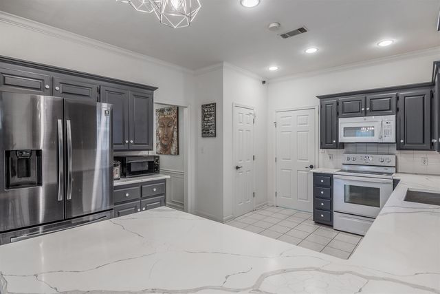 112 Miramar Drive, Maumelle, AR 72113