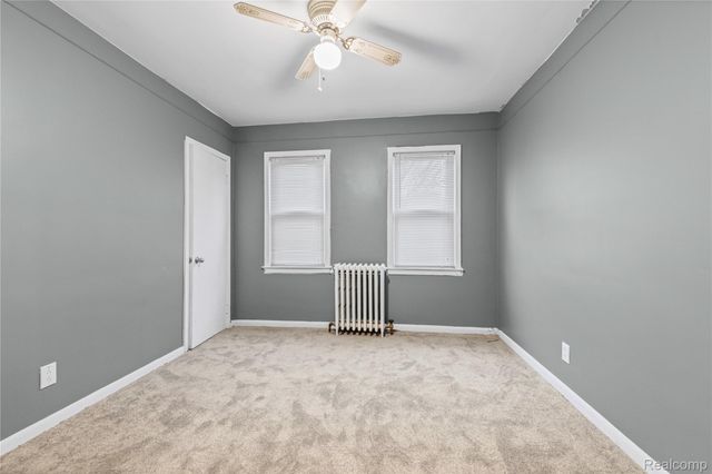 23276 Stewart Avenue, Warren, MI 48089