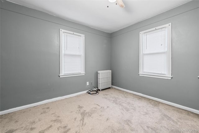 23276 Stewart Avenue, Warren, MI 48089