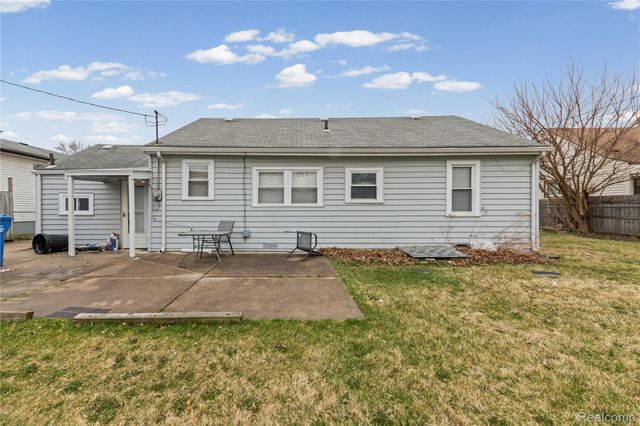 23276 Stewart Avenue, Warren, MI 48089