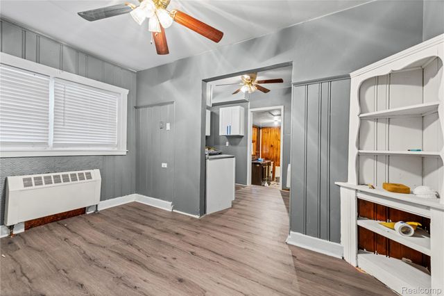 23276 Stewart Avenue, Warren, MI 48089