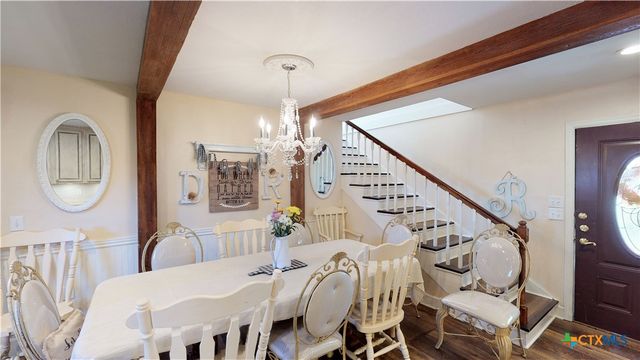 612 Mccormick Drive, Victoria, TX 77904