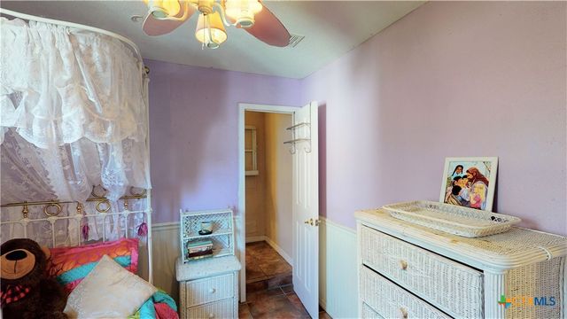 612 Mccormick Drive, Victoria, TX 77904