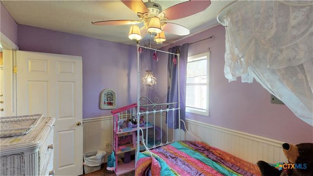 612 Mccormick Drive, Victoria, TX 77904