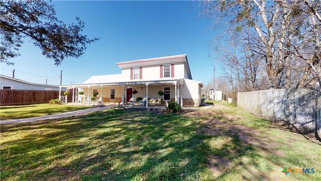 612 Mccormick Drive, Victoria, TX 77904