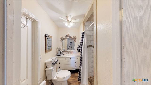 612 Mccormick Drive, Victoria, TX 77904