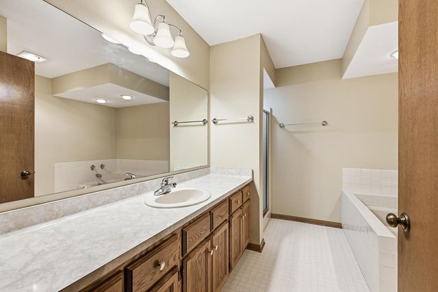 1045 Lansdowne COURT, Brookfield, WI 53045