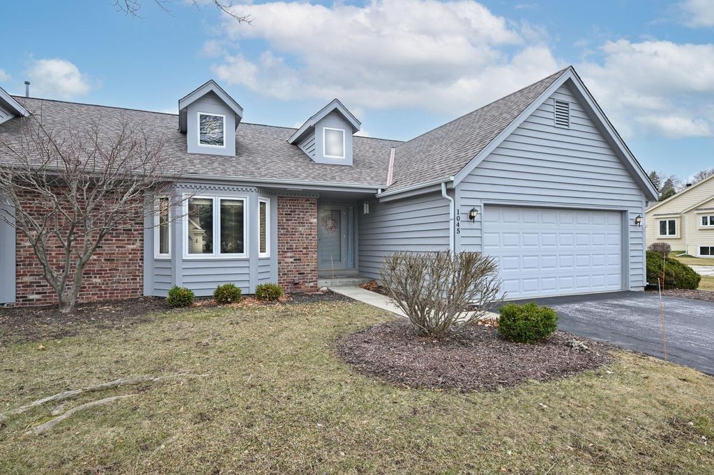 1045 Lansdowne COURT, Brookfield, WI 53045